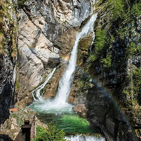 2 & Cvetek Homestay Bohinj