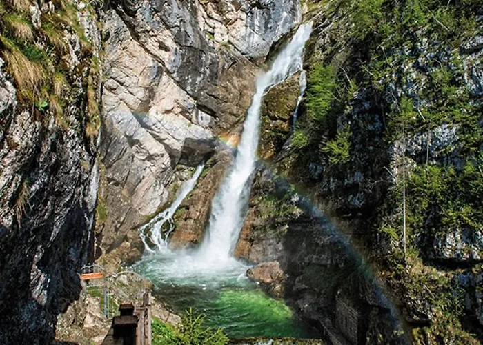 2 & Cvetek Pansiyon Bohinj